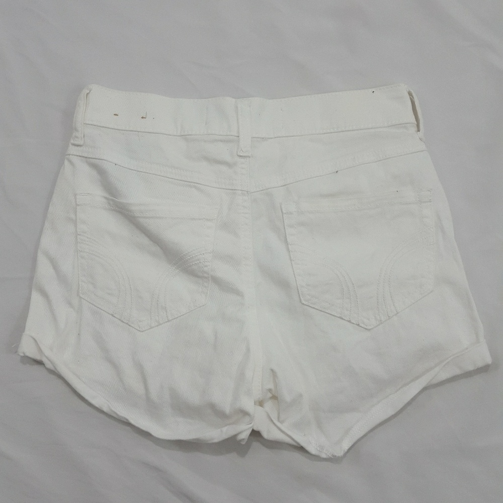 Hollister short short high rise white 1 25 W - Picture 2 of 4